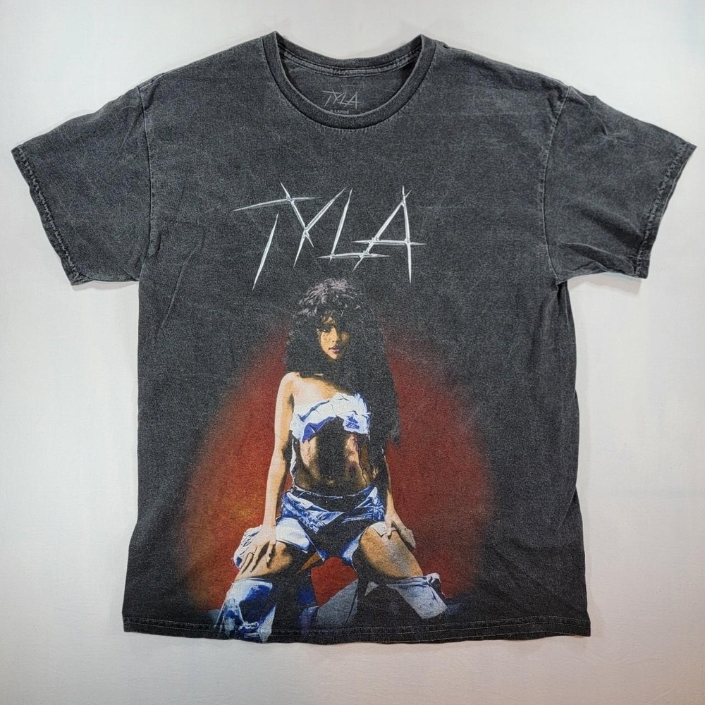 Tyla Official Graphic T-Shirt Charcoal Wash Women's XL Short Sleeve Cotton Tee
